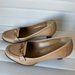 Salvatore Ferragamo 2 inch nude pumps